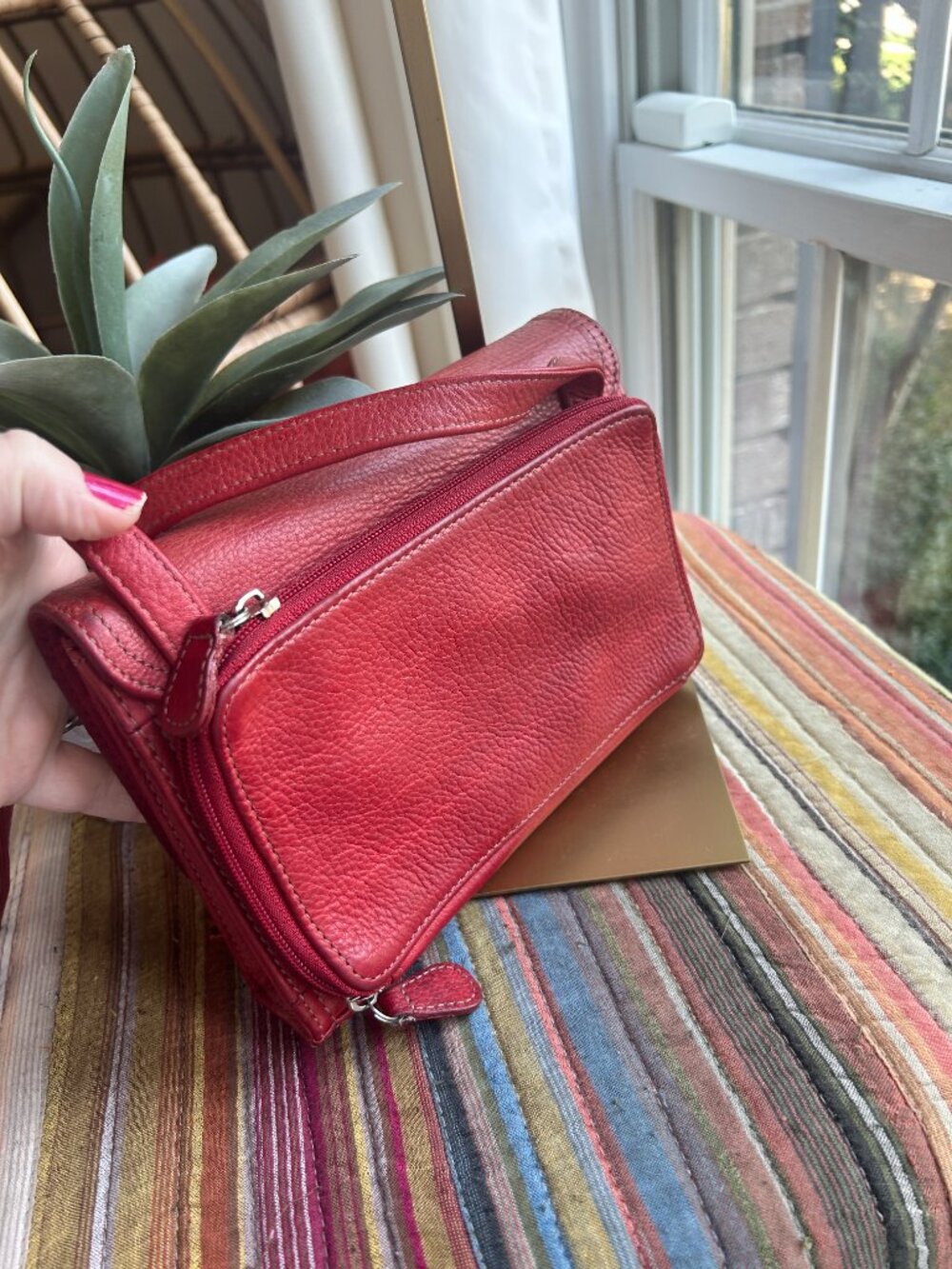 Fossil Red Pebbled Leather Crossbody Wallet Y2K Utility Chic - Picture 8 of 8